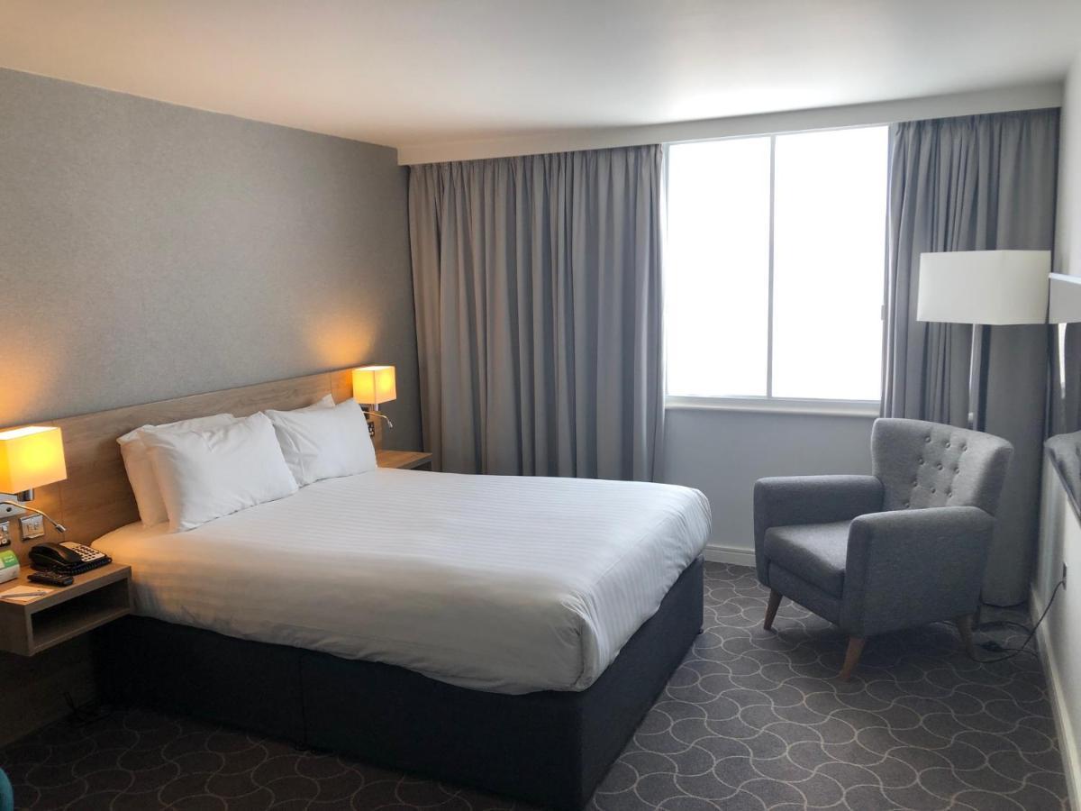 Holiday Inn Ellesmere Port/Cheshire Oaks By Ihg Dış mekan fotoğraf